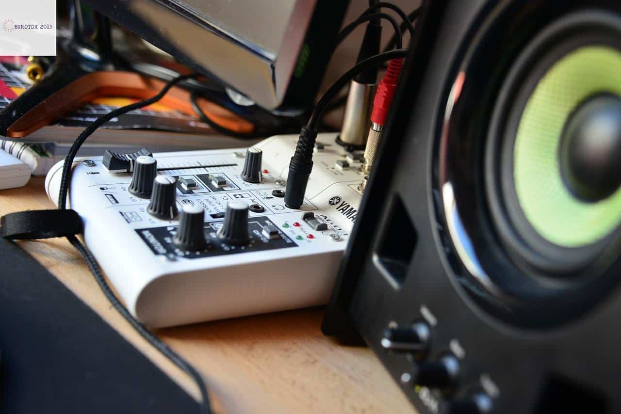 Altavoces autoamplificados vs. pasivos